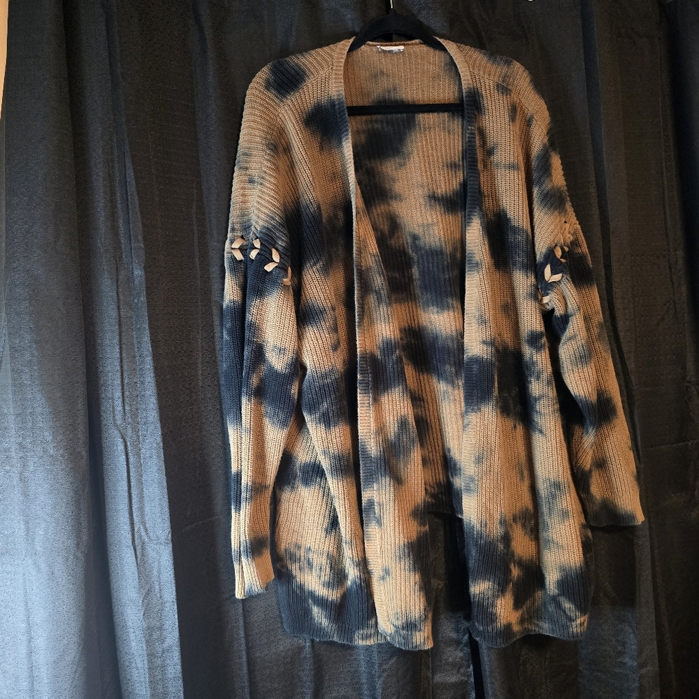 Avenue Size 26/28 Tye-Dye Open Front Cardigan